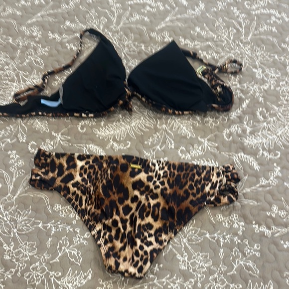 ANTONIO MELANI Leopard Print Bikini - Picture 2 of 9